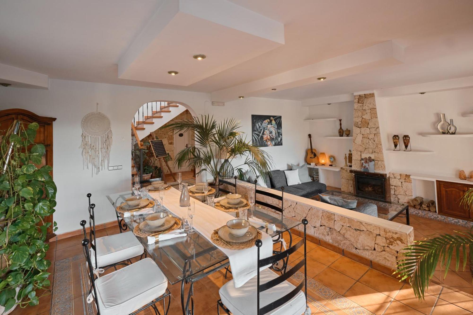 Sant Francesc de s'Estany Villa B&M Experience מראה חיצוני תמונה