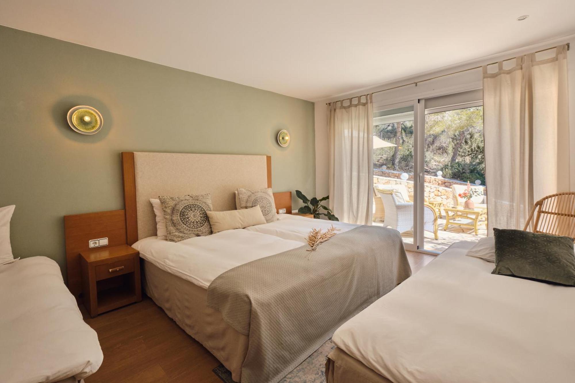 Sant Francesc de s'Estany Villa B&M Experience מראה חיצוני תמונה