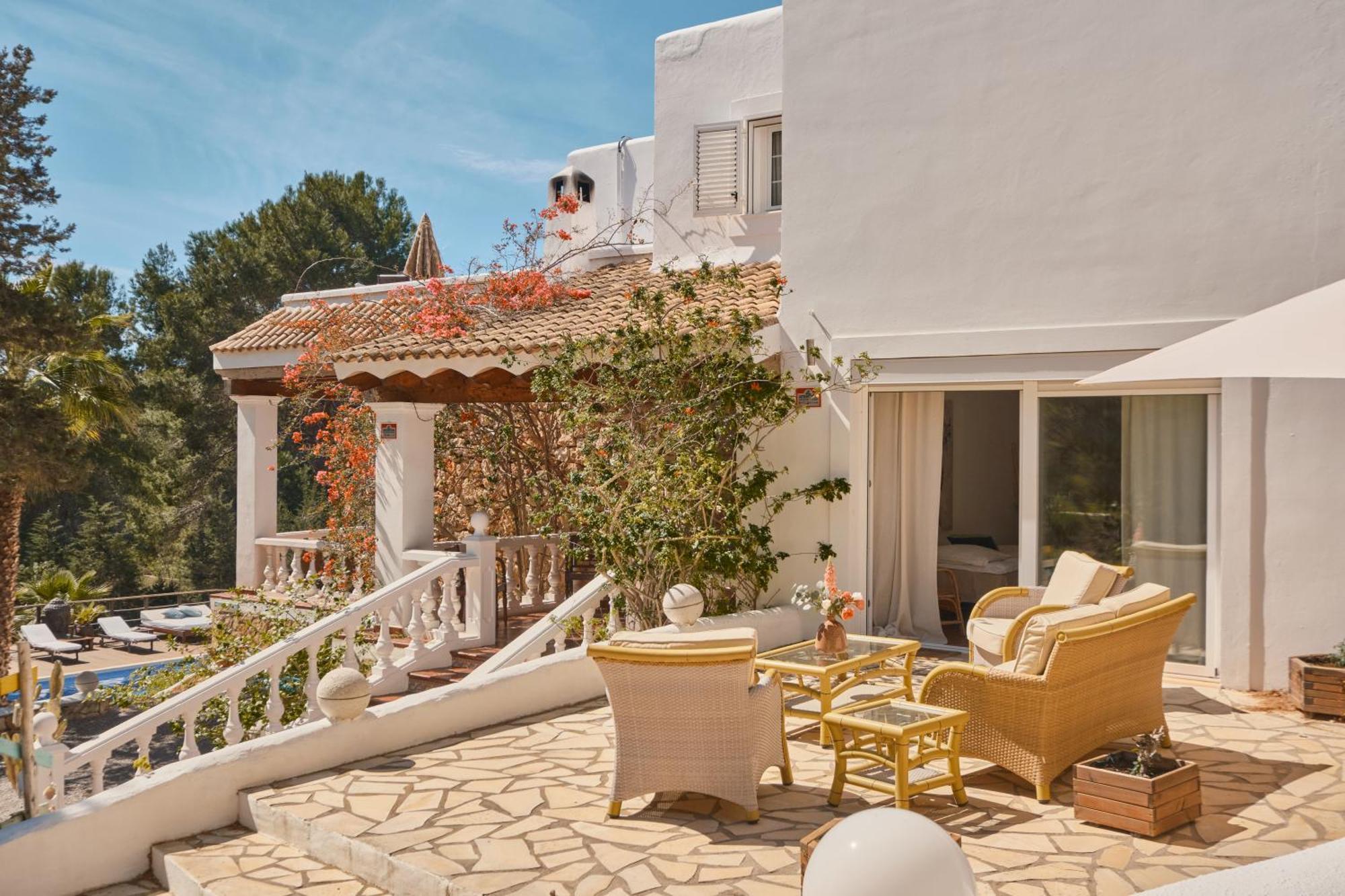 Sant Francesc de s'Estany Villa B&M Experience מראה חיצוני תמונה