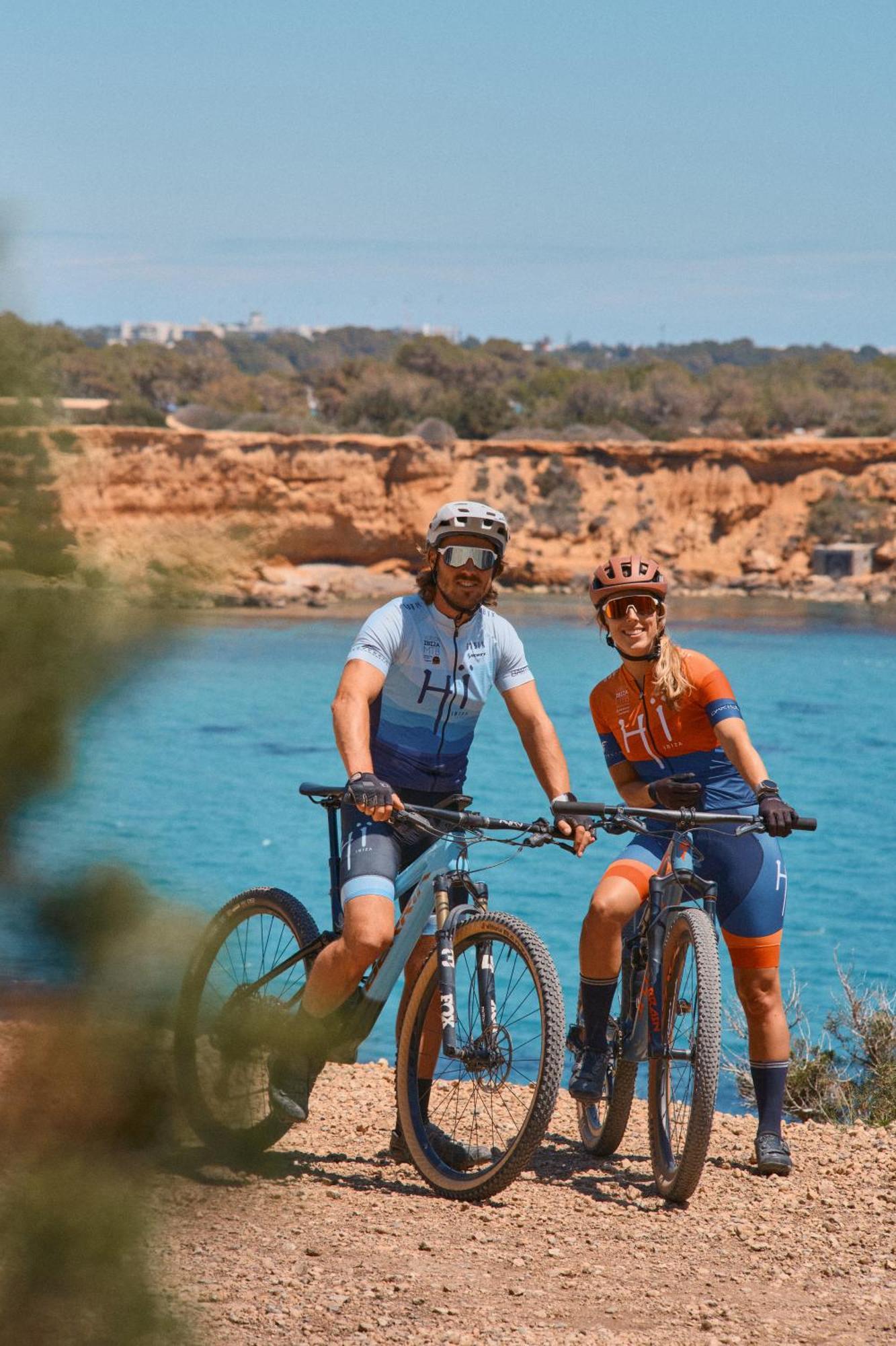 Sant Francesc de s'Estany Villa B&M Experience מראה חיצוני תמונה